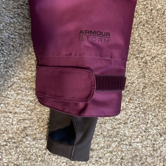 Armour Storm Ski/Snowboard Jacket - Picture 5 of 14